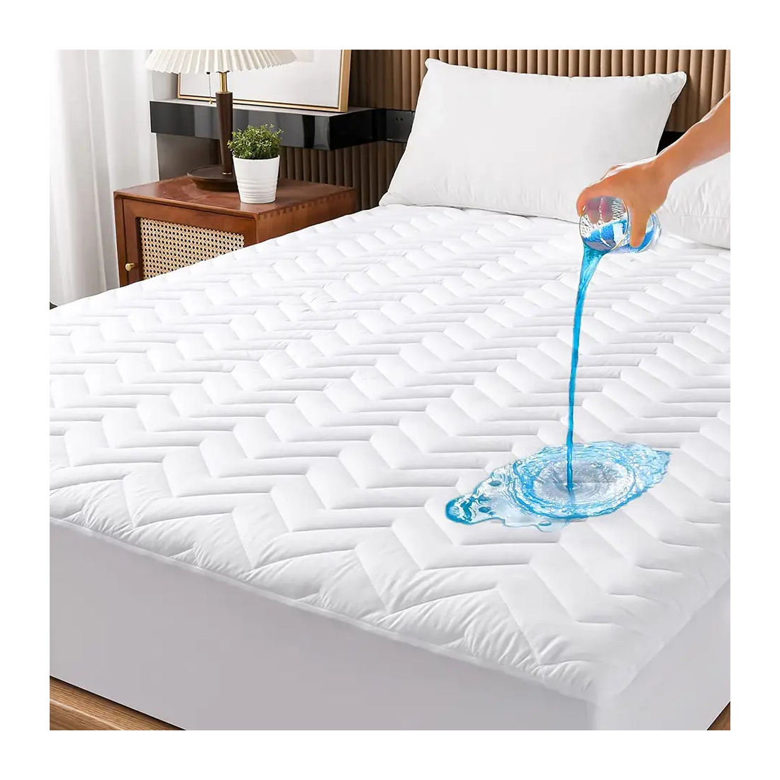 OEM Natural Soft Bed Bug Fitted Cover Waterproof Quilted Mattress Protector with Skirt