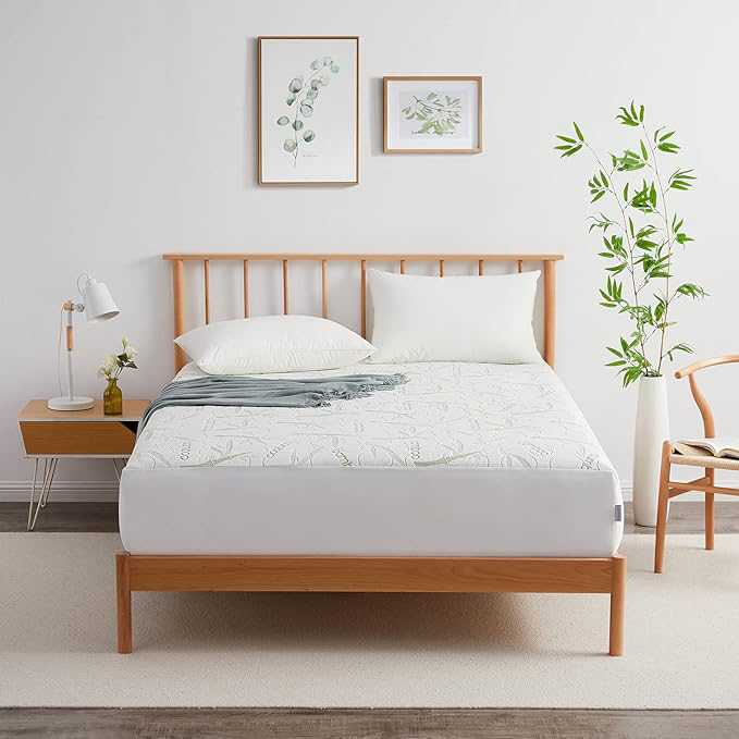 OEM ODM Jacquard Quilted Waterproof Mattress Covers Protector White Breathable Washable Reusable Fitted Mattress Pad Covers